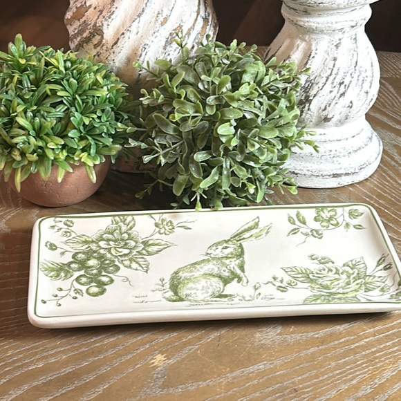 NEW! Vintage Inspired Shabby Chic French Toile Roses Bunny Rabbit Serving Tray - Picture 2 of 10